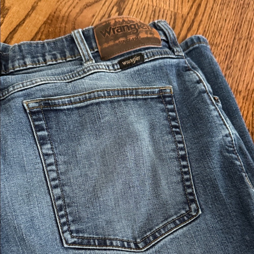Wrangler Men's Dark Blue Straight Jeans 34/30 - Picture 7 of 11